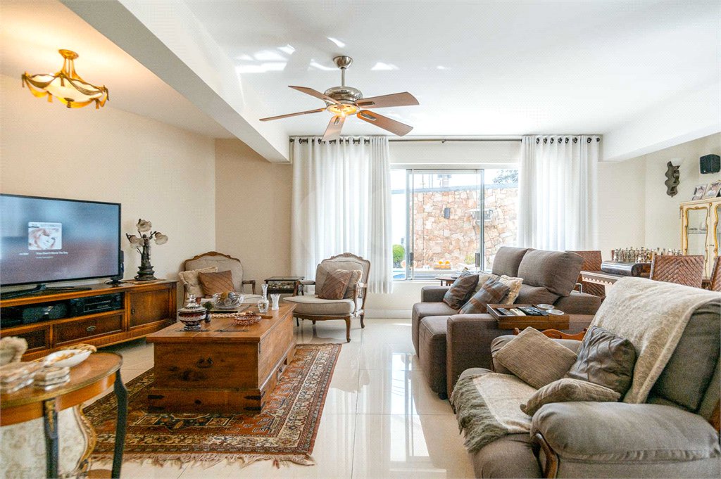 Casa Térrea à venda com 3 quartos, sendo 1 suíte, em Vila Inah, São Paulo, SP