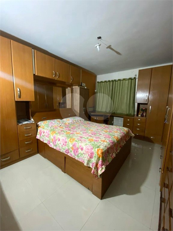 Casa à venda com 3 quartos em Santa Cruz, Rio de Janeiro, RJ