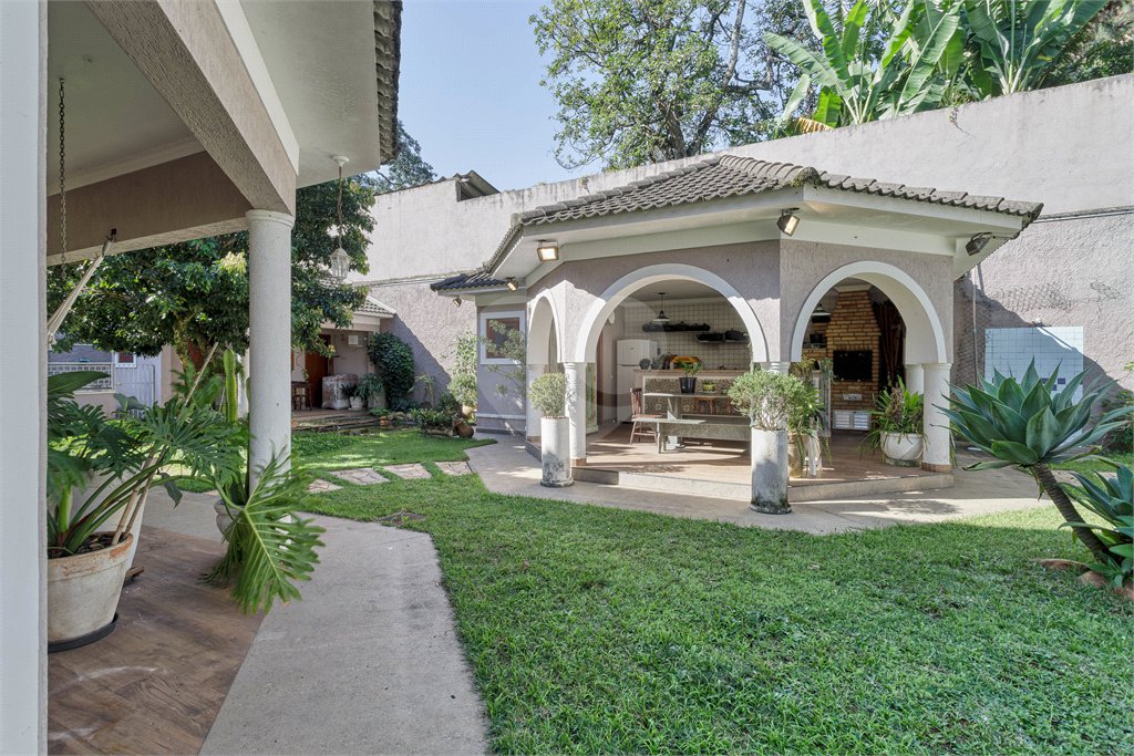 Casa à venda com 4 suítes em Interlagos, São Paulo, SP