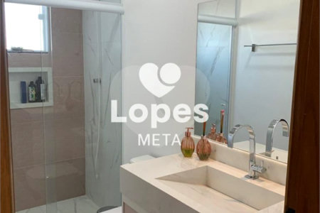 Casa à venda com 3 quartos, sendo 1 suíte,  no condomínio Residencial São José, Taubaté - SP