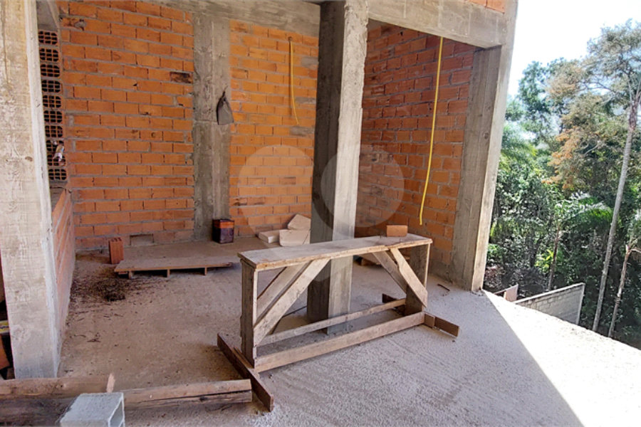 Casa à venda com 4 suítes no condomínio Sausalito, Mairiporã - SP