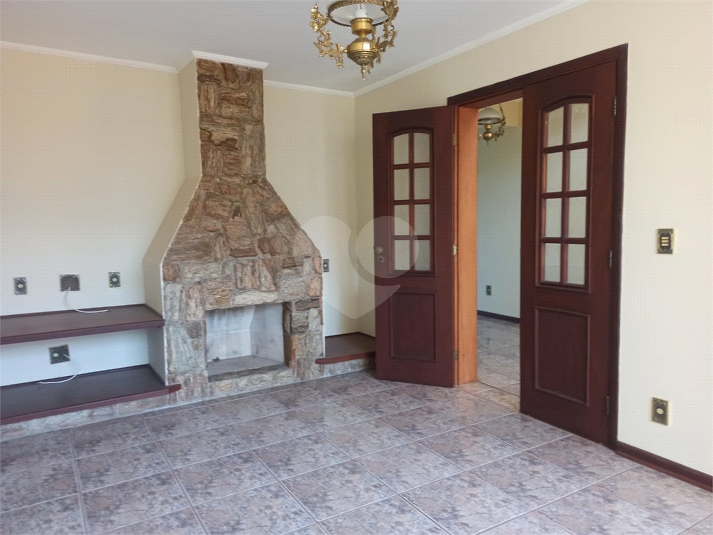 Casa à venda com 3 suítes em Jardim Brasil, Atibaia, SP