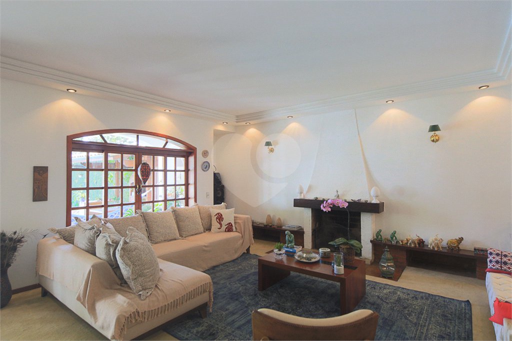 Casa Térrea à venda com 4 suítes em Interlagos, São Paulo, SP