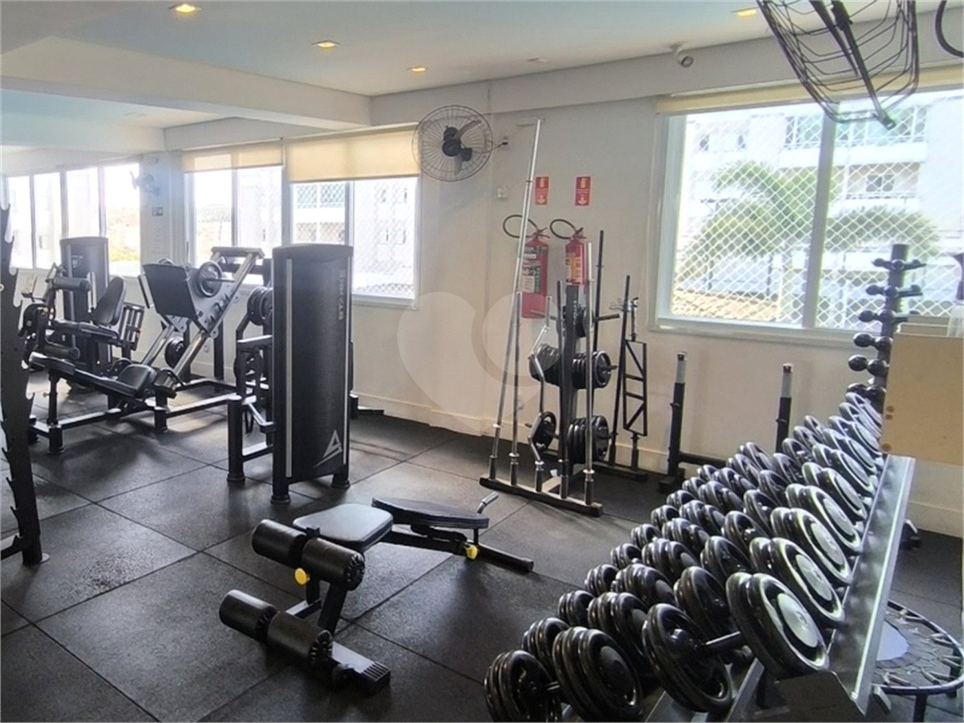 Apartamento à venda ou para alugar com 3 quartos, sendo 1 suíte, em Jardim Vera Cruz, Sorocaba, SP
