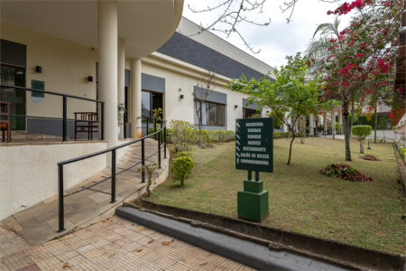Apartamento à venda com 3 quartos, sendo 1 suíte, em Santo Amaro, São Paulo, SP