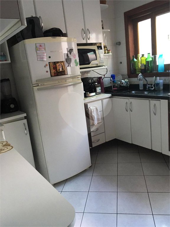 Casa à venda com 3 quartos, sendo 1 suíte, no condomínio Barbará Ii, São Paulo - SP