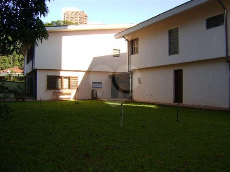 Sobrado à venda com 4 quartos, sendo 2 suítes, em Santo Amaro, São Paulo, SP