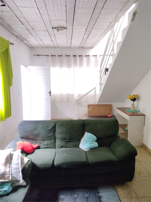 Sobrado à venda com 3 quartos em Parque Residencial Casa Branca, Suzano, SP