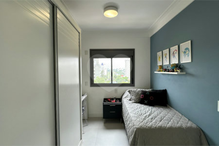 Apartamento à venda com 3 suítes em Jardim Prudência, São Paulo, SP