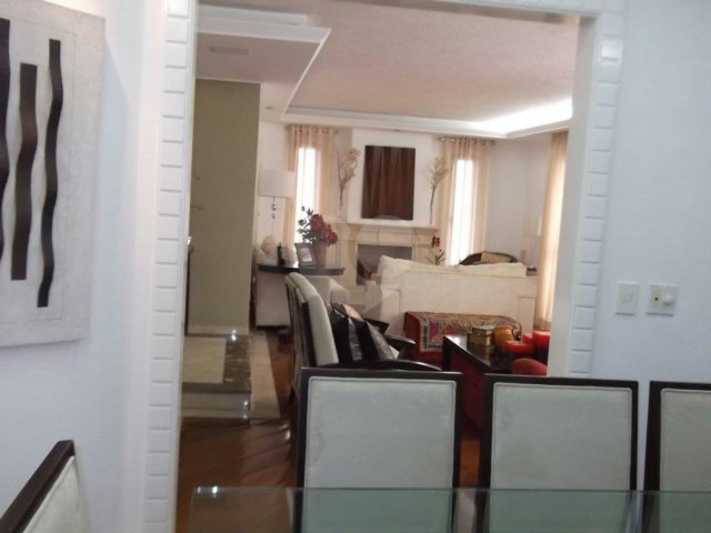 Cobertura à venda com 4 quartos, sendo 3 suítes,  em Campo Belo, São Paulo, SP