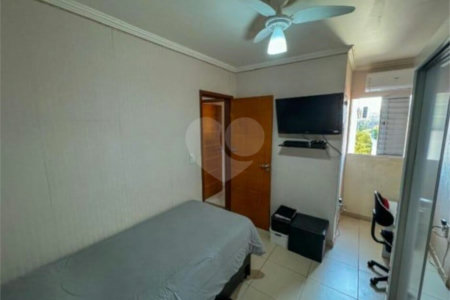 Casa à venda com 3 quartos, sendo 1 suíte, em Ipiranga, São Paulo, SP