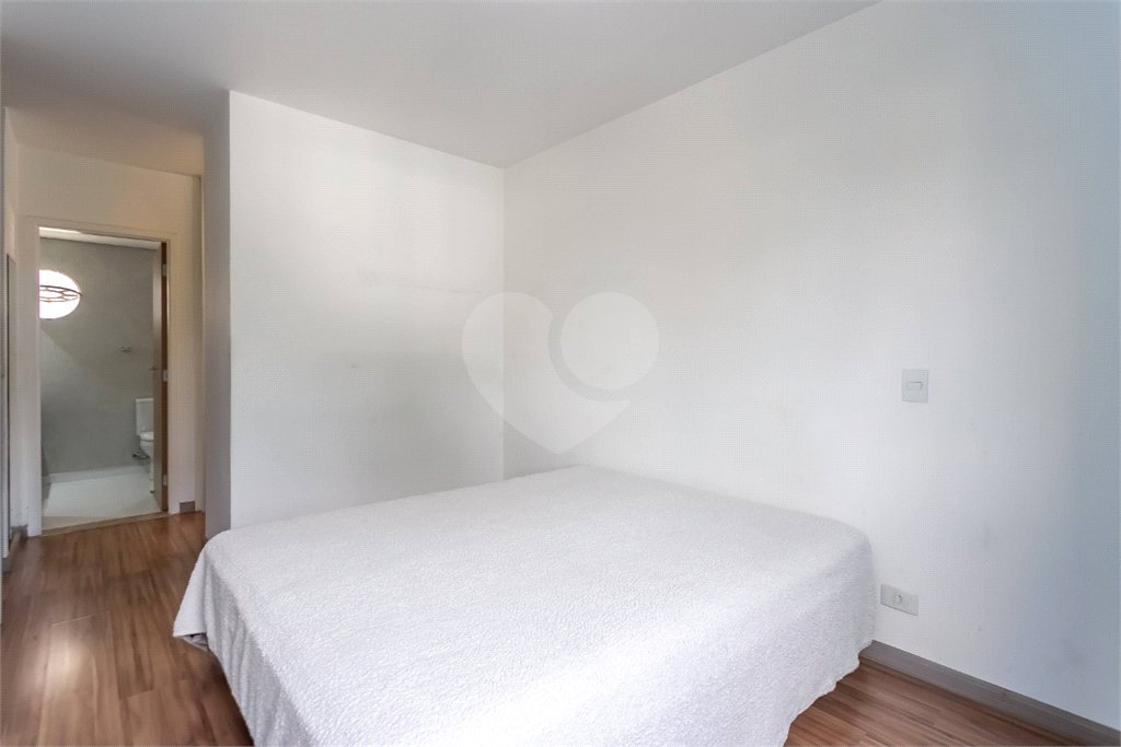 Apartamento à venda com 3 quartos, sendo 1 suíte, em Santo Amaro, São Paulo, SP