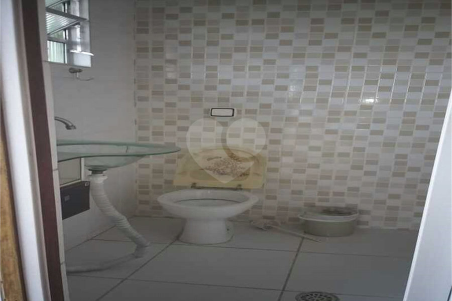 Casa à venda ou para alugar com 3 quartos, sendo 2 suítes, no condomínio Jardim da Montanha I, Mairiporã - SP