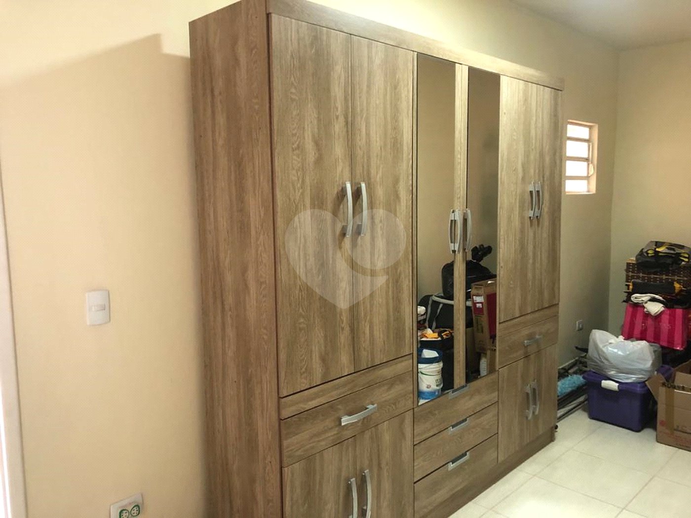 Casa à venda com 3 quartos, sendo 2 suítes,  em Jardim do Lago, Atibaia, SP