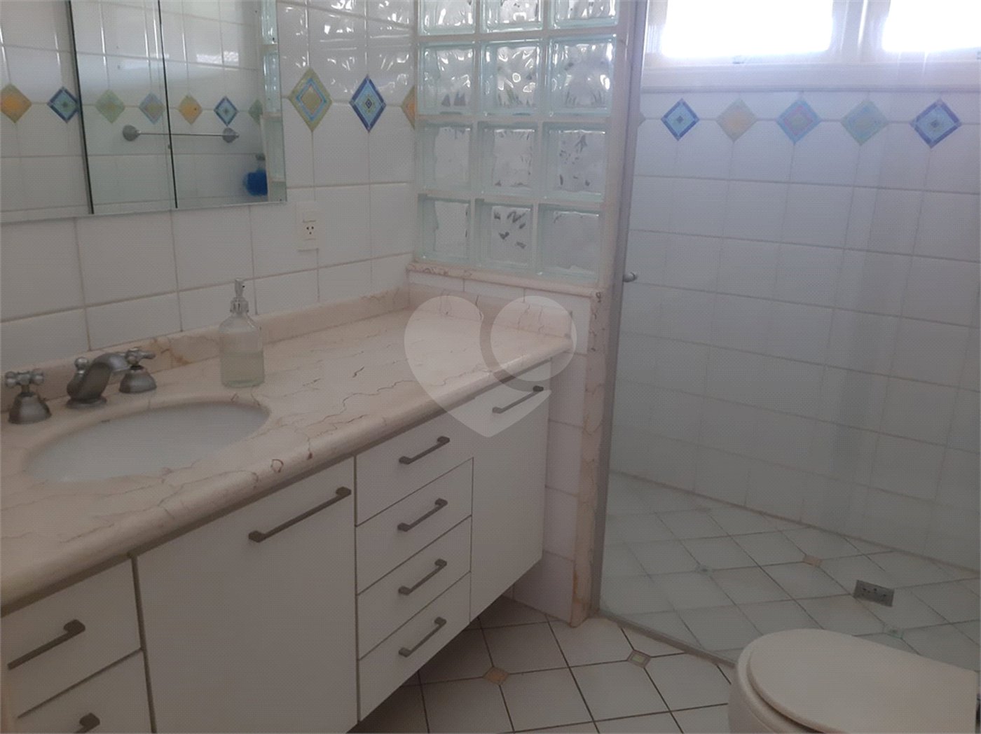 Casa à venda com 4 suítes no condomínio São Joaquim, Vinhedo - SP