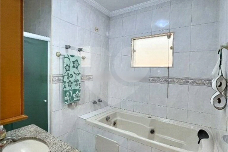 Sobrado à venda com 3 suítes em Vila Guilherme, São Paulo, SP
