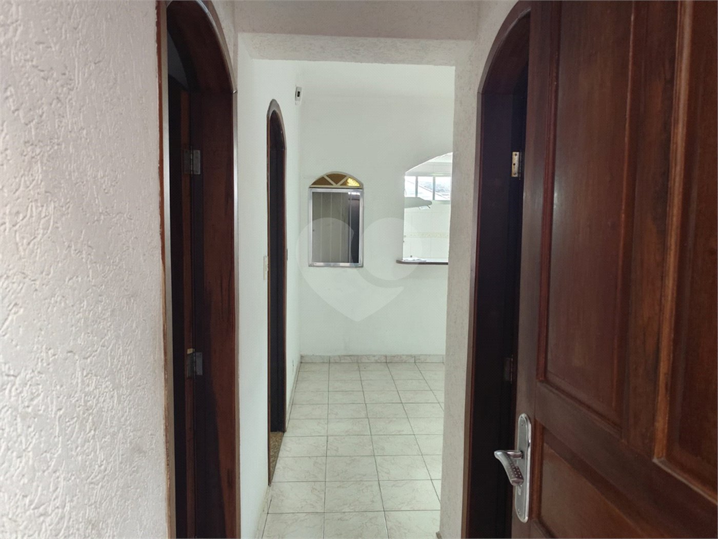 Sobrado à venda com 2 quartos em Vila Nivi, São Paulo, SP