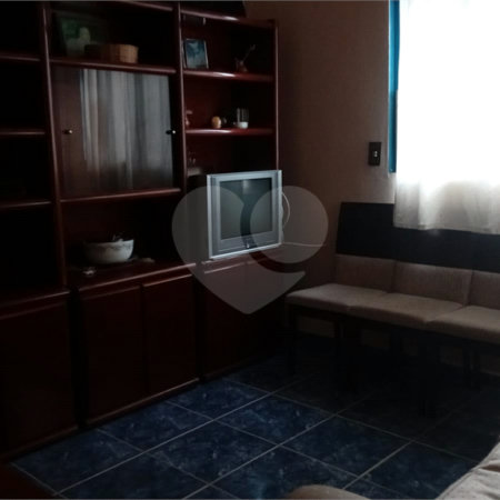Casa à venda com 3 suítes em Vila Brasilina, São Paulo, SP