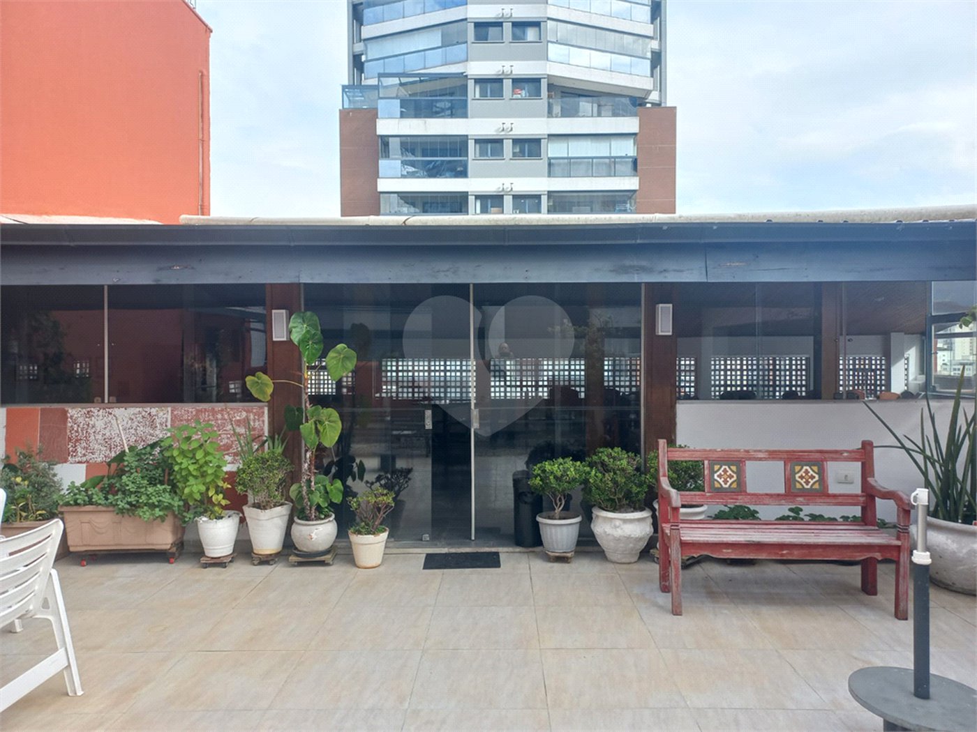 Apartamento à venda com 3 quartos, sendo 1 suíte,  em Pinheiros, São Paulo, SP