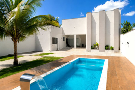 Casa Térrea à venda com 4 quartos, sendo 3 suítes, no Centro, Chapada dos Guimarães, MT