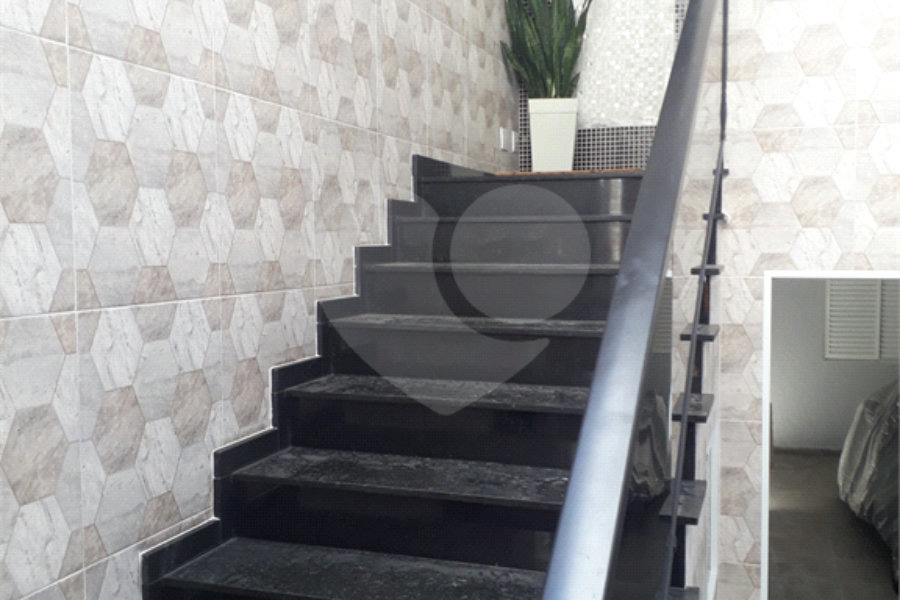 Sobrado à venda com 4 quartos, sendo 1 suíte, em Tremembé, São Paulo, SP
