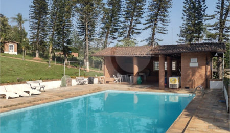 Chácara à venda com 19 quartos, sendo 15 suítes,  em Paiol Velho, Vinhedo, SP
