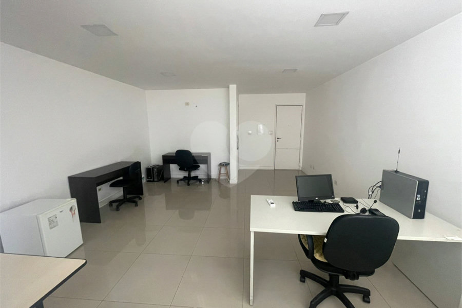 Sala à venda ou para alugar no Centro, São Paulo, SP