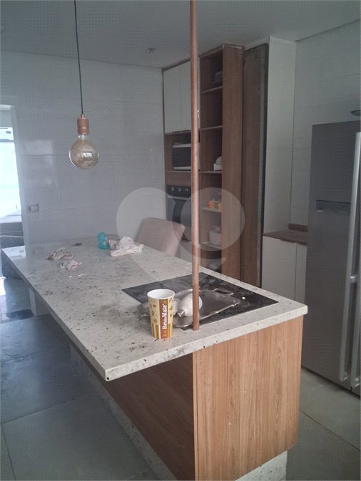 Sobrado à venda ou para alugar com 3 quartos em Baeta Neves, São Bernardo do Campo, SP