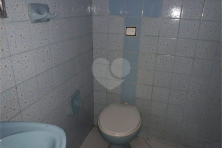 Casa à venda com 4 quartos, sendo 1 suíte,  em Água Fria, São Paulo, SP