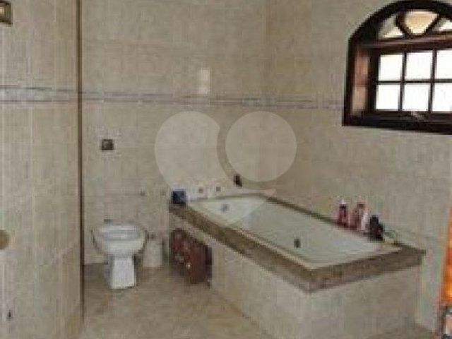 Sobrado à venda com 4 quartos, sendo 3 suítes,  em Jaçanã, São Paulo, SP