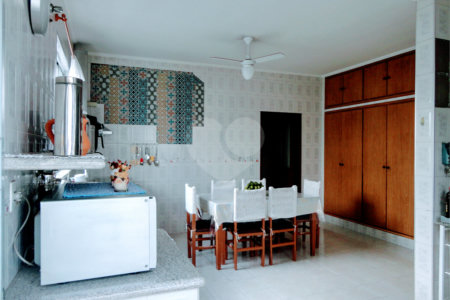 Casa à venda com 3 quartos em Vila Clayton, Valinhos, SP