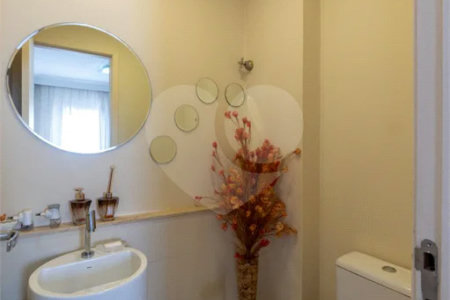 Apartamento à venda com 3 suítes em Santa Teresinha, São Paulo, SP