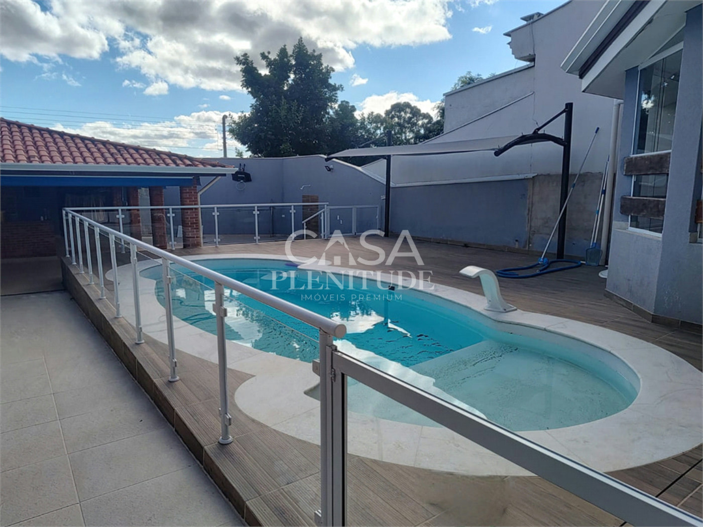 Casa Térrea à venda com 3 quartos, sendo 1 suíte,  em Jardim Rosália Alcolea, Sorocaba, SP