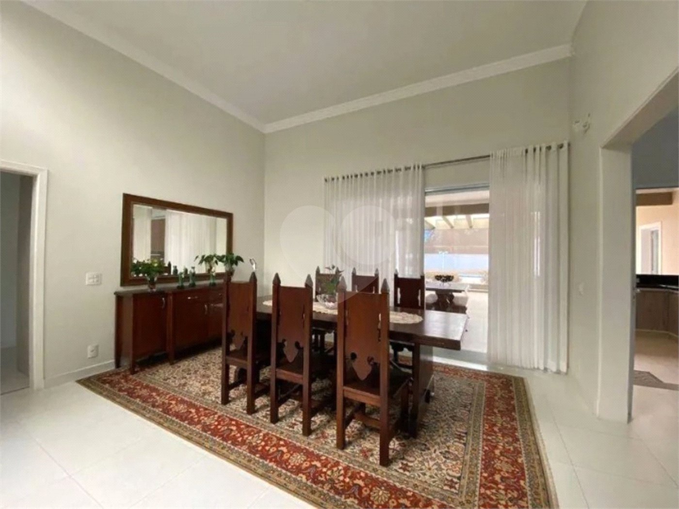 Casa à venda com 4 suítes no condomínio Ipê Velho, Vinhedo - SP