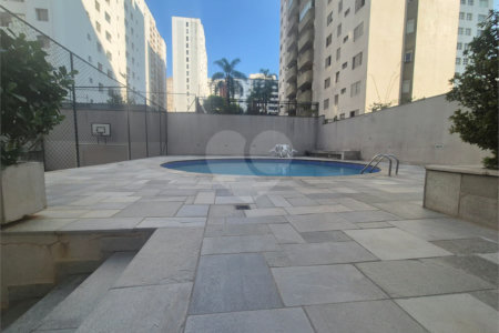 Apartamento à venda com 3 quartos, sendo 1 suíte, em Itaim Bibi, São Paulo, SP