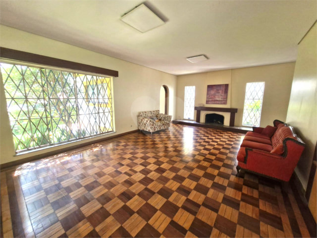 Casa Térrea à venda com 5 quartos em Jardim Petrópolis, São Paulo, SP