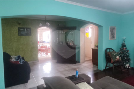 Sobrado à venda com 4 quartos em Vila Medeiros, São Paulo, SP