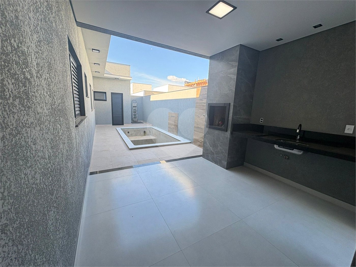 Casa à venda com 3 quartos, sendo 1 suíte, no condomínio Reserva Ipanema, Sorocaba - SP