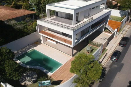 Casa à venda com 4 suítes em Jardim Itaperi, Atibaia, SP
