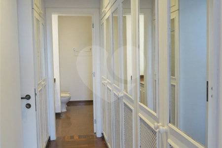 Cobertura à venda com 4 quartos, sendo 2 suítes,  em Vila Suzana, São Paulo, SP