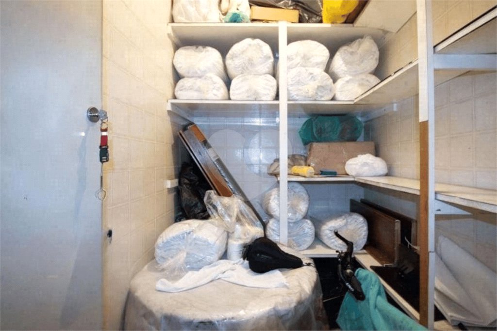 Apartamento à venda com 3 quartos, sendo 1 suíte,  em Vila Andrade, São Paulo, SP