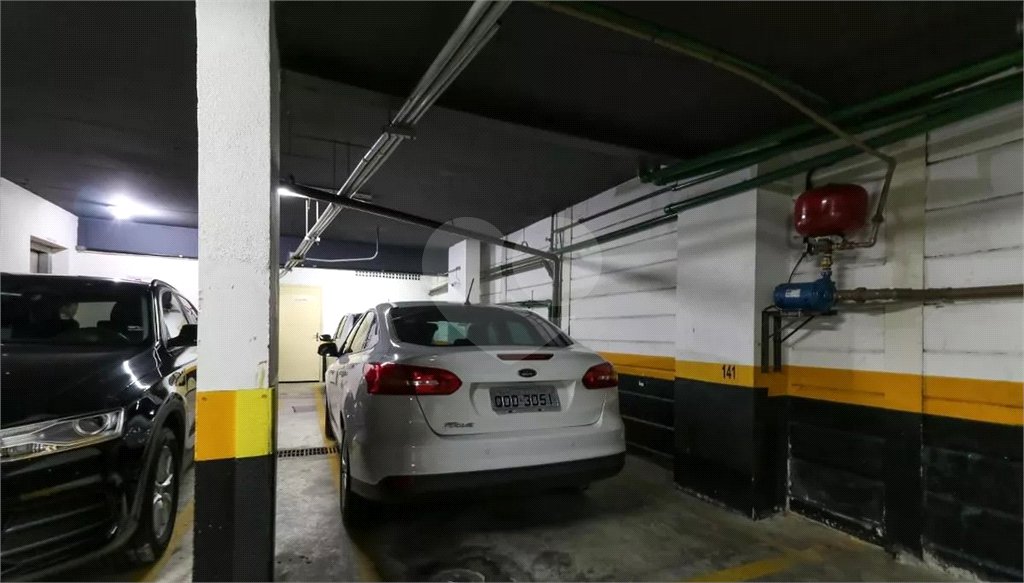 Apartamento à venda com 3 suítes em Vila Ipojuca, São Paulo, SP