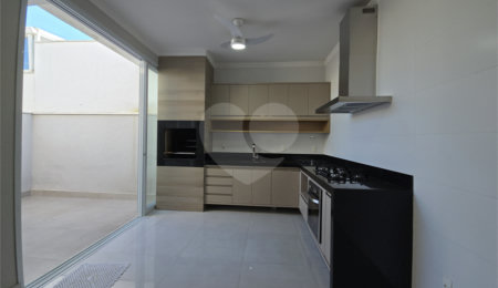 Casa à venda com 2 quartos, sendo 1 suíte,  no condomínio Horto Florestal II, Sorocaba - SP