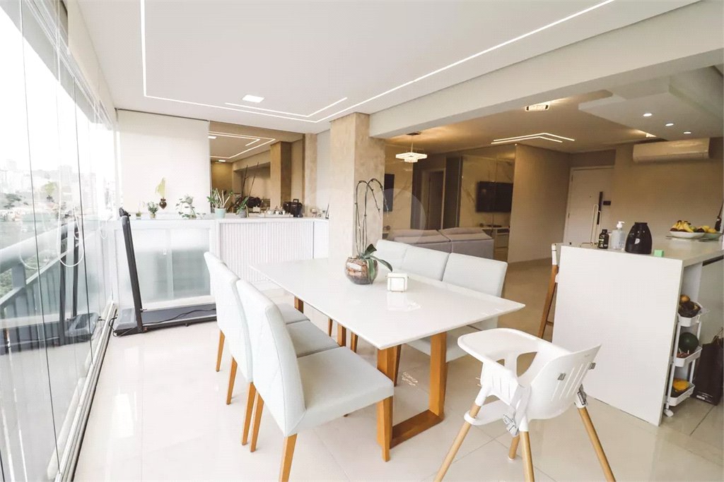 Apartamento à venda com 3 quartos, sendo 1 suíte,  em Vila Dom Pedro II, São Paulo, SP