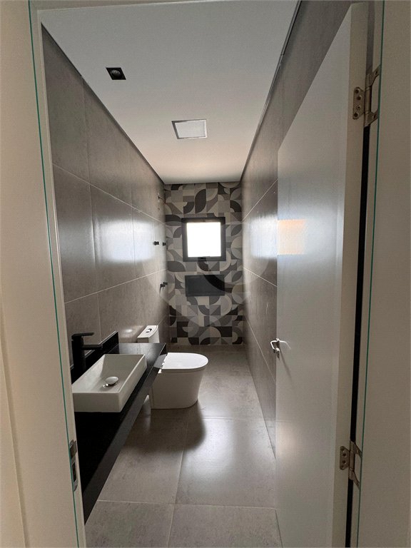 Casa à venda com 3 quartos, sendo 1 suíte, no condomínio Residencial Villagio Wanel, Sorocaba - SP