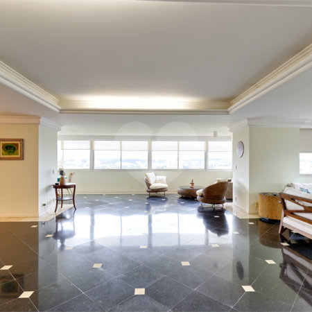 Apartamento à venda com 4 suítes em Jardim Marajoara, São Paulo, SP