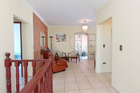 Casa à venda com 4 quartos, sendo 2 suítes,  em Nova Vinhedo, Vinhedo, SP