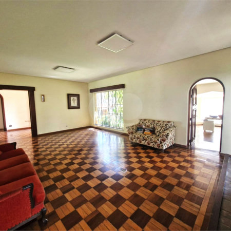 Casa Térrea à venda com 5 quartos em Jardim Petrópolis, São Paulo, SP