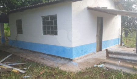 Sítio à venda com 2 quartos no Centro, Descalvado, SP