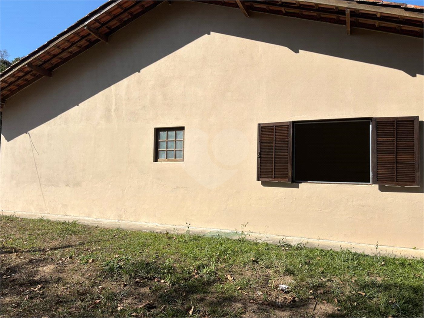 Sítio à venda com 3 suítes, em Jardim Guaçu, São Roque, SP